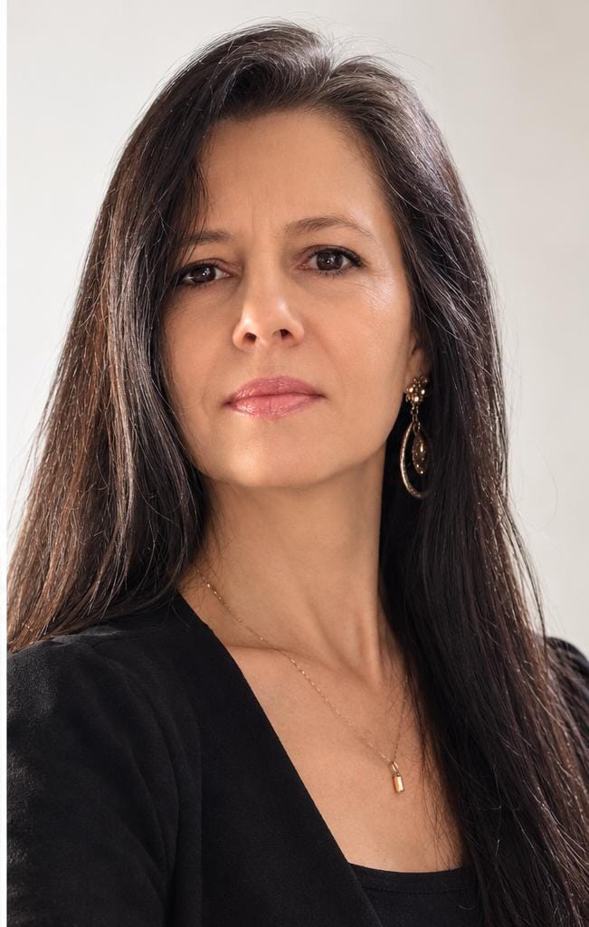 Renata Tom, Terapeuta Sistêmica